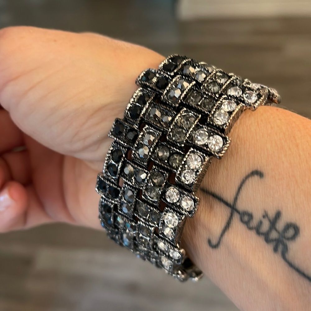 Gorgeous cuff bracelet
